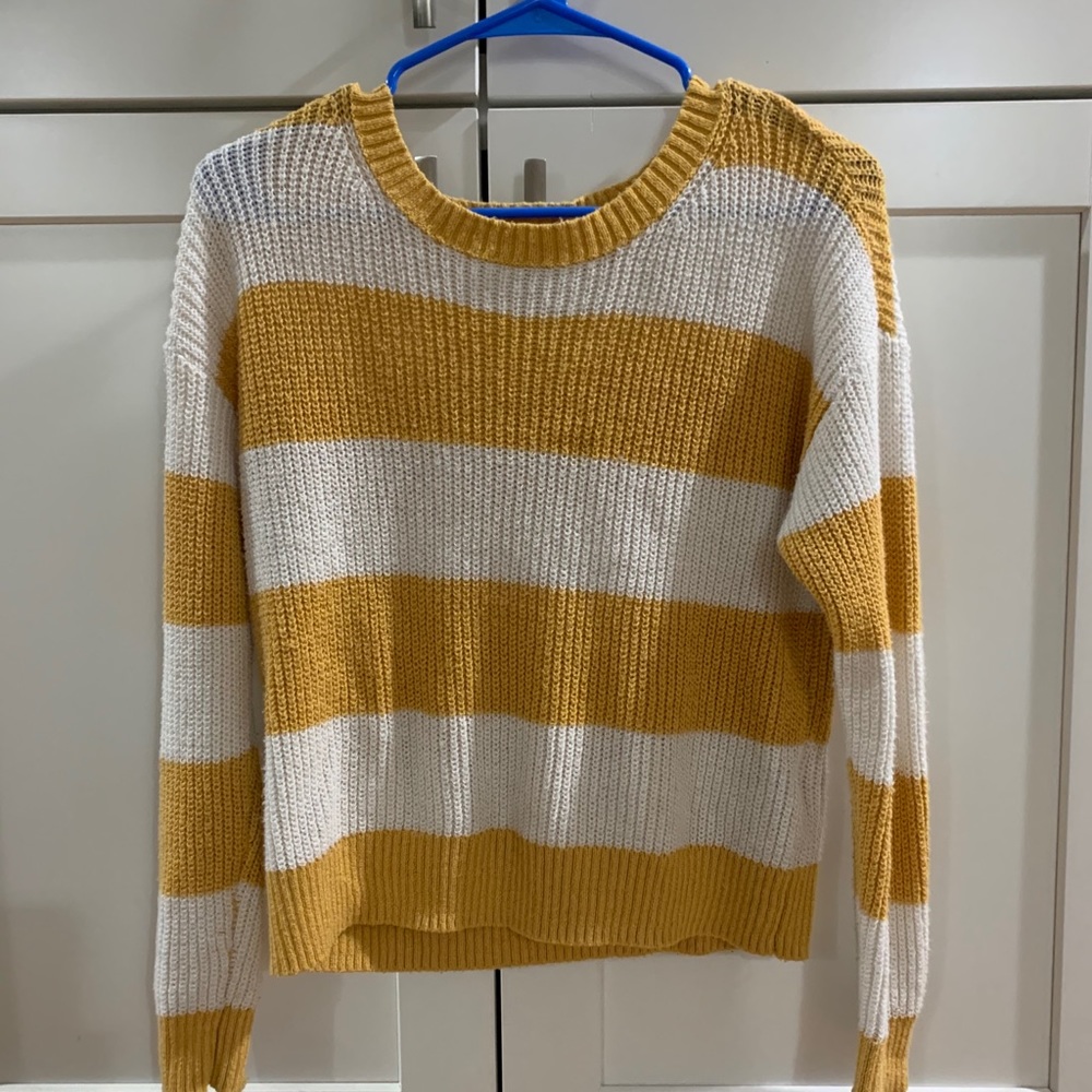 YELLOW STRIPED SWEATER